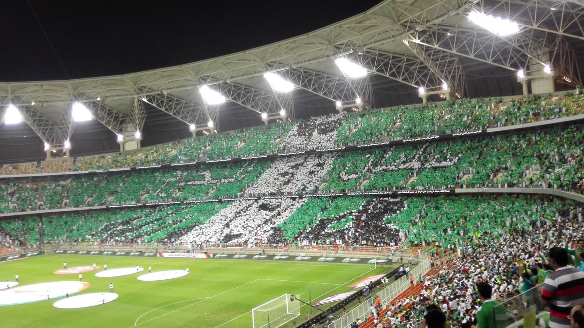 جمهور الأهلي درعك يا وطن يتصدر تويتر