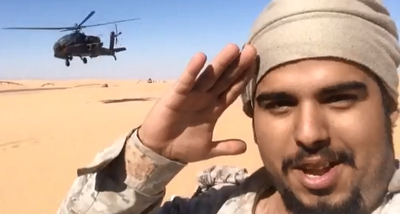 بالفيديو.. شاهد رد فعل جندي سعودي عند انطلاق الأباتشي