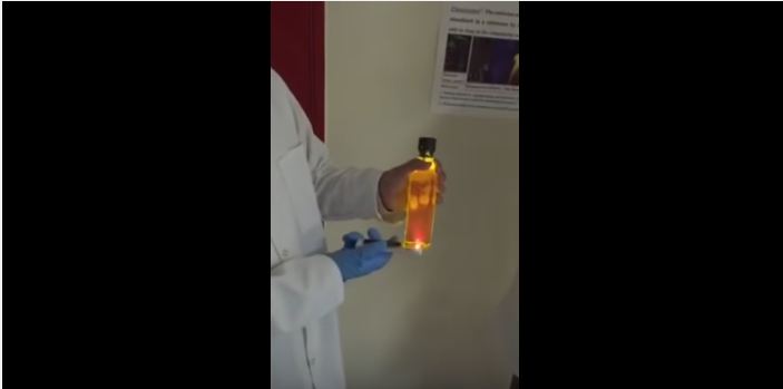 بالفيديو .. كيف تكشف غش زيت الزيتون باستخدام الجوال