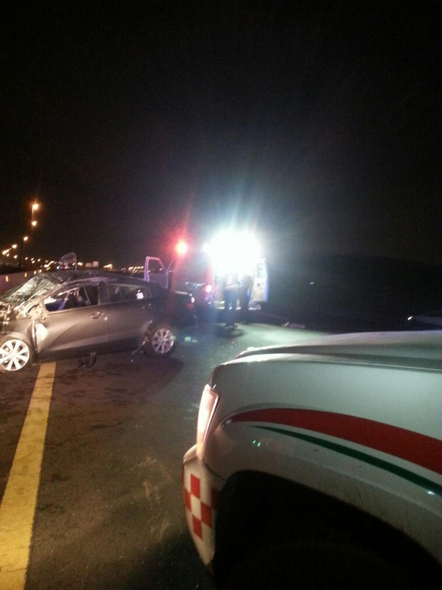بالصور.. إصابة 5 من عائلة عربية بحادث على طريق الهجرة