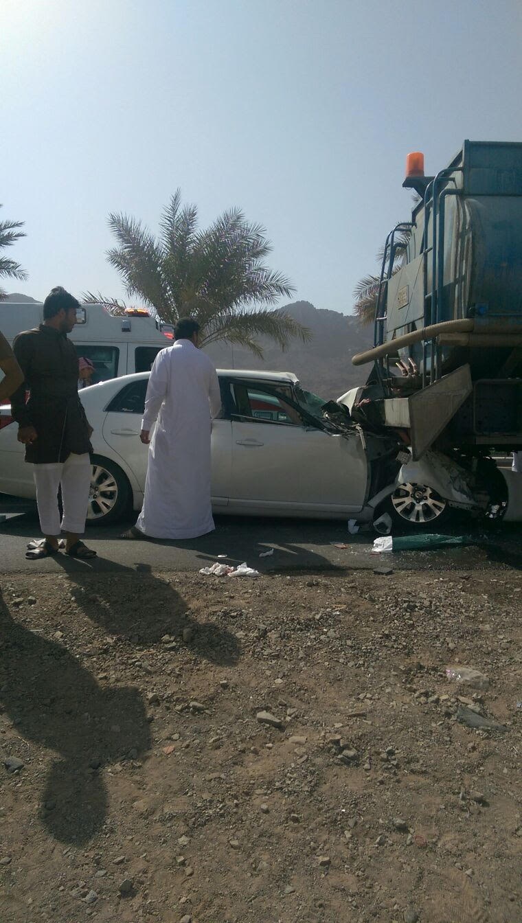 إصابتان في حادث تصادم بـ #المدينة_المنورة