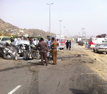 اصطدام “كامري” بشاحنة يودي بحياة 3 أشخاص ببارق