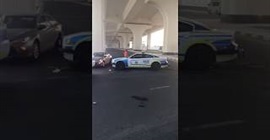 شاهد.. سيارة لمبورجيني تتعرض لحادث مروع في مطاردة مع الشرطة بالكويت