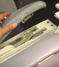 فيديو يكشف حال مقاعد طائرة الخطوط السعودية لدرجة الأفق
