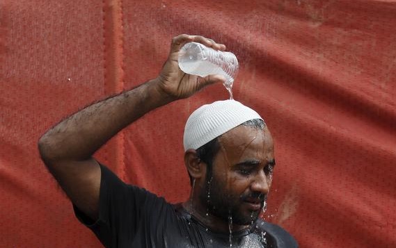 مصرع 12 شخصاً نتيجة ارتفاع الحرارة في باكستان