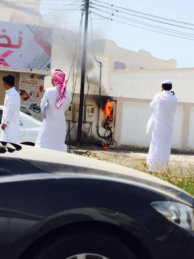 بالصور.. حريق في أحد مباني جامعة القنفذة