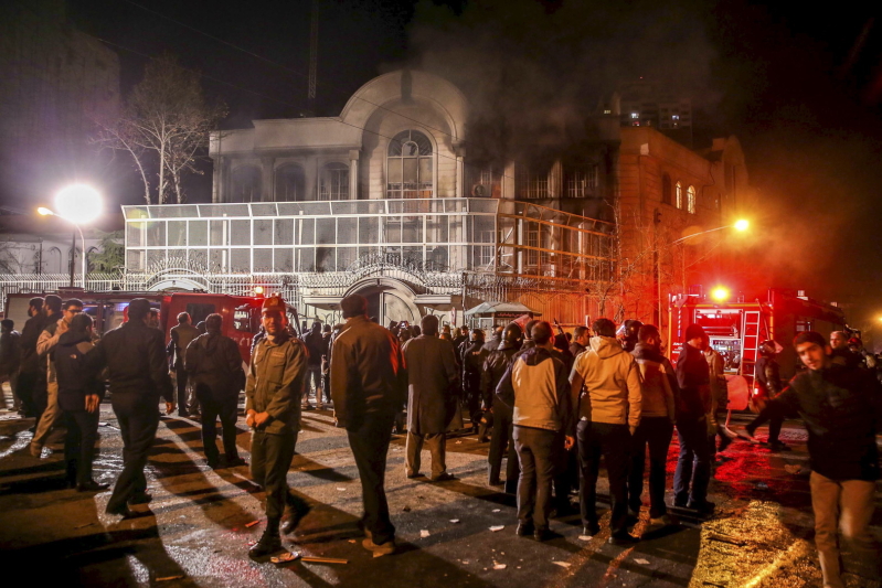 حريق-السفارة-السعودية-بايران