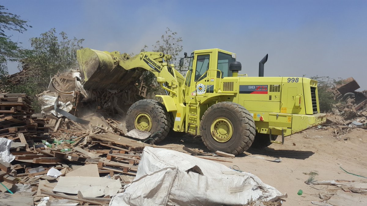 حريق في 6000 متر من الأخشاب في جدة