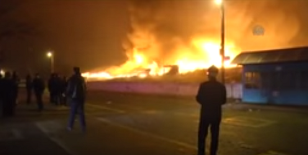 حريق هائل يلتهم نحو 250 متجراً بتركيا