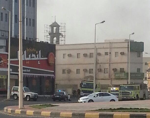 اندلاع حريق واختناقات بفندق وإخلاء النزلاء بروضة #جازان