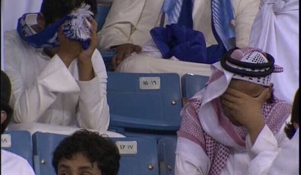 حزن هلالي بعد التعادل مع الجزيرة الإماراتي