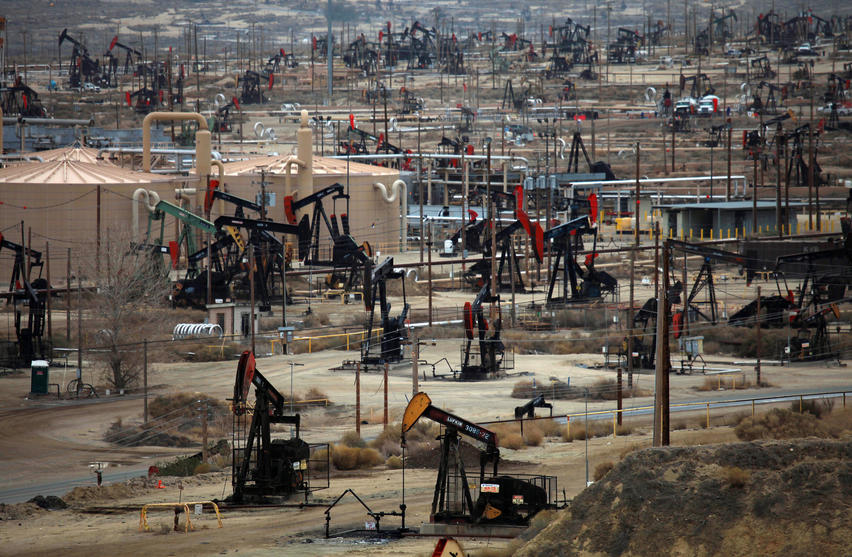 أسعار النفط تهوي أكثر من 6 % - المواطن
