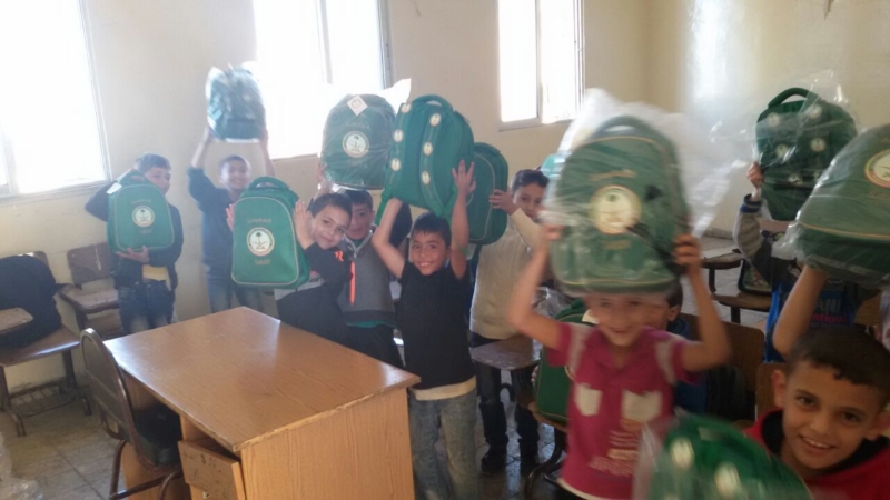 حقائب اطفال سوريا (1)