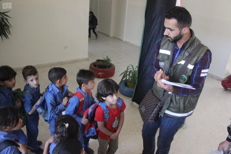 حقائب مدرسية الأشقاء السوريين (2)
