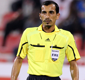 اتحاد الكرة الإماراتي يُطالب بتغيير الحكم القطري في مواجهة تايلاند