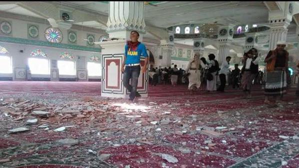 الحوثيون يقصفون المساجد في تعز أثناء صلاة الجمعة وسقوط شهداء وجرحى