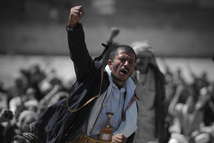 اليمن.. لجنة عسكرية لاستلام صنعاء والحديدة وعمران من الانقلابيين