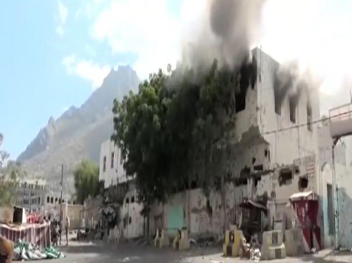 مقتل 16 حوثيًّا في تعز بنيران الجيش اليمني