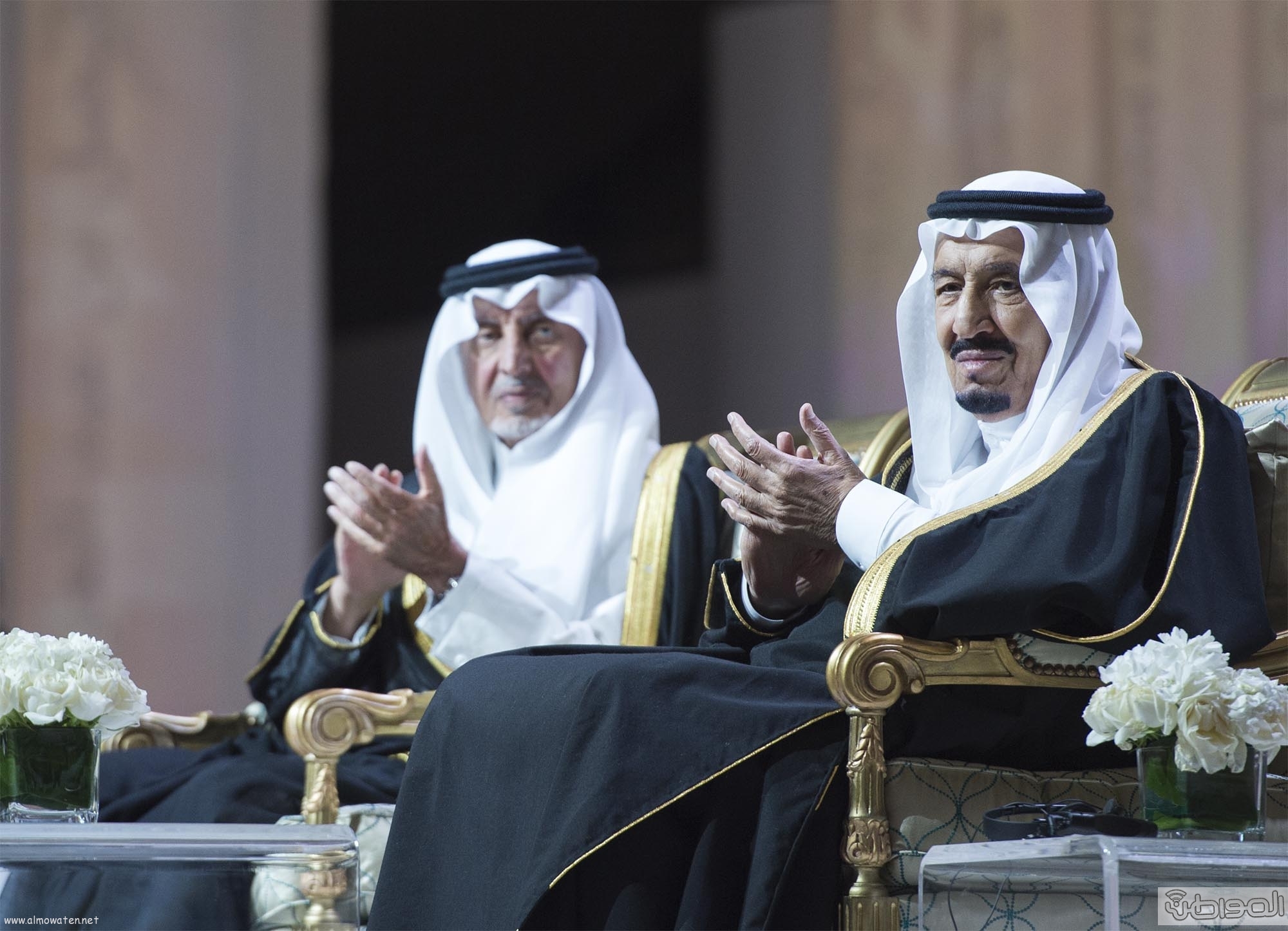الملك يتوج 8 شخصيات سعودية وعربية وعالمية من العلماء بجائزة الفيصل