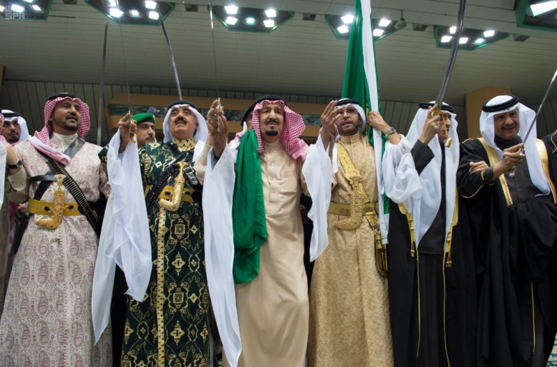 خادم الحرمين الشريفين يرعى حفل العرضة السعودية 16