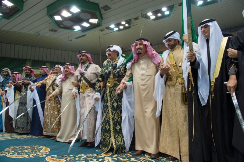 خادم الحرمين الشريفين يرعى حفل العرضة السعودية 19