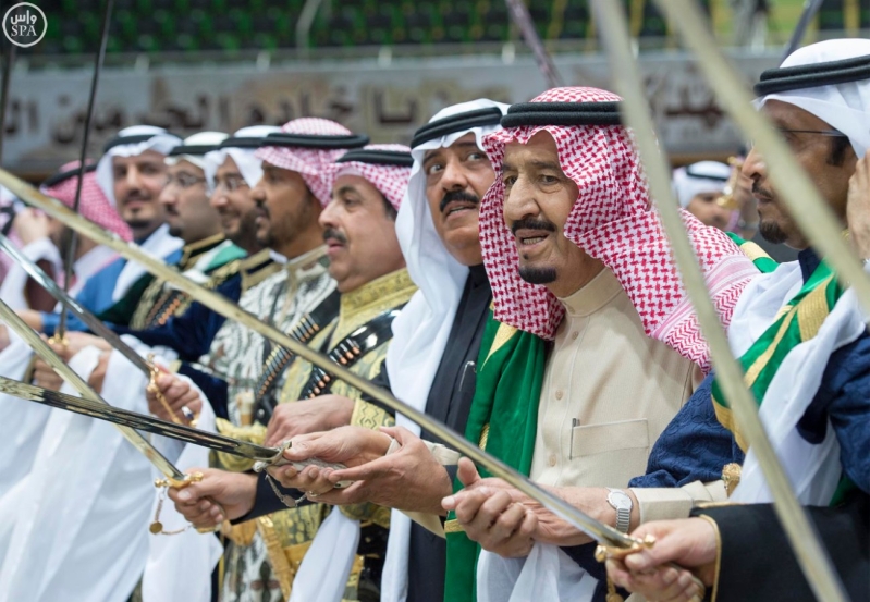 خادم الحرمين الشريفين يرعى حفل العرضة السعودية ضمن نشاطات المهرجان الوطني للتراث والثقافة في دورته الثلاثين 21