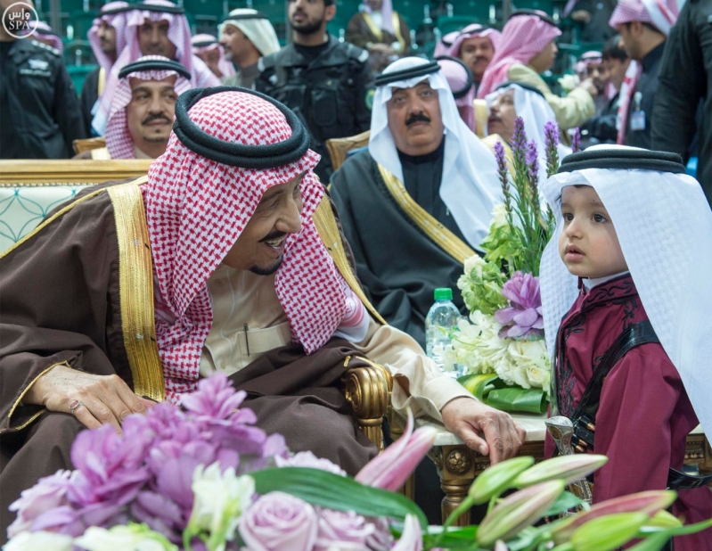 خادم الحرمين الشريفين يرعى حفل العرضة السعودية ضمن نشاطات المهرجان الوطني للتراث والثقافة في دورته الثلاثين2
