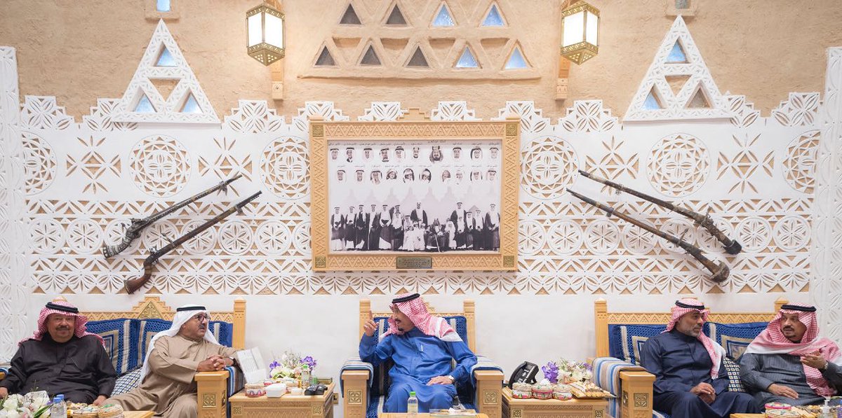 الملك يبحث تعزيز العلاقات الثنائية مع النائب الأول لرئيس وزراء الكويت‎