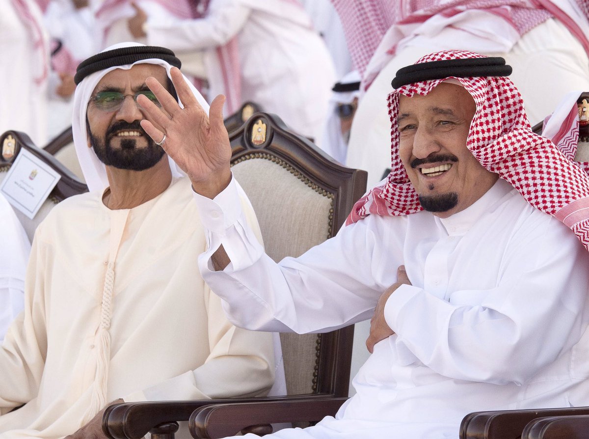 الشاعر مشعل بن عون للملك سلمان : ‏وش تبي بالهنادي وأنت يمناك سيف