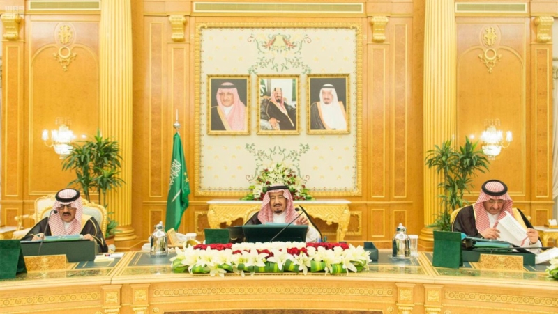 خادم الحرمين يرأس جلسة مجلس الوزراء