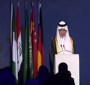 بالفيديو.. خالد الفيصل: في الأفق بصيص من أمل في وميض من عمل