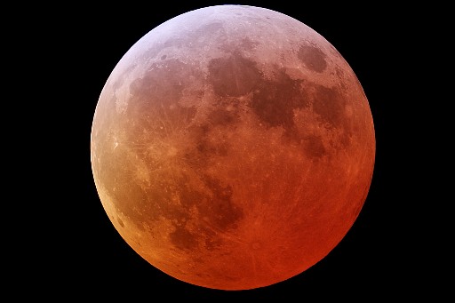 بعد خسوف القمر الدموي .. 5 ظواهر فلكية جديدة في 2019