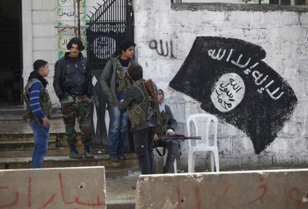 قوات التحالف تضرب داعش بسوريا.. والتنظيم يتوعد بالرد
