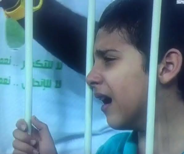 دموع طفل اتحادي على الهواء بعد ثنائية #الأهلي في الشوط الأول