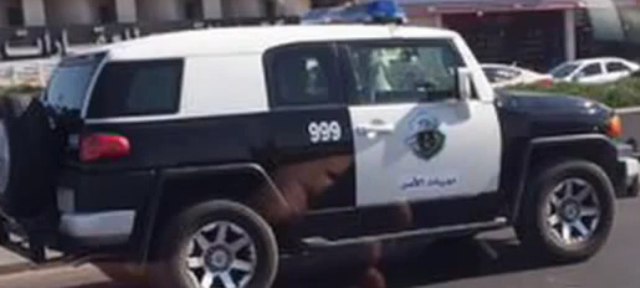 بالفيديو.. وصول سيارات الدوريات الأمنية باللونين الأبيض والأسود