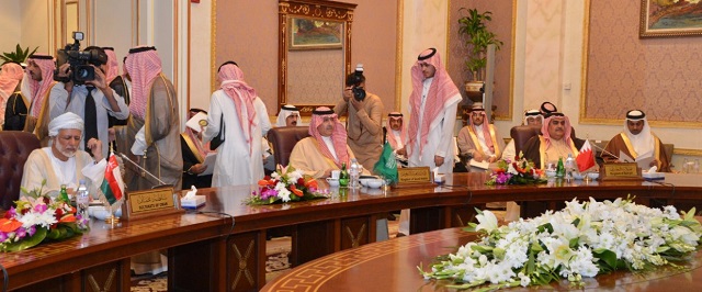 المجلس الوزراي الخليجي يعلن : ندعم الرئيس اليمني ونرفض الإنقلاب الحوثي