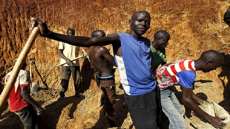 مقتل العشرات من الباحثين عن الذهب في نيجيريا في هجوم مسلح