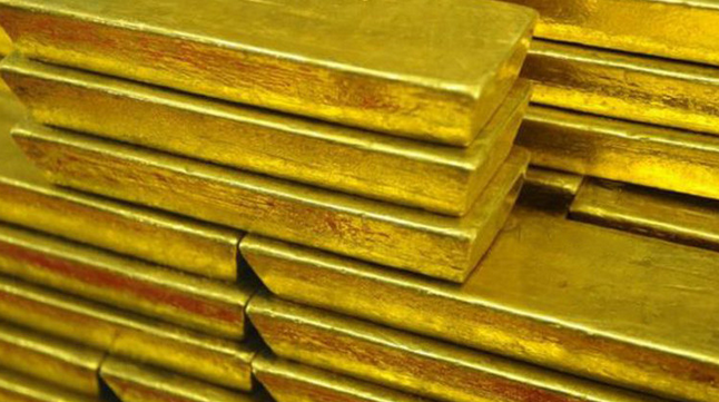 #الذهب يهبط من أعلى مستوى في 3 أشهر
