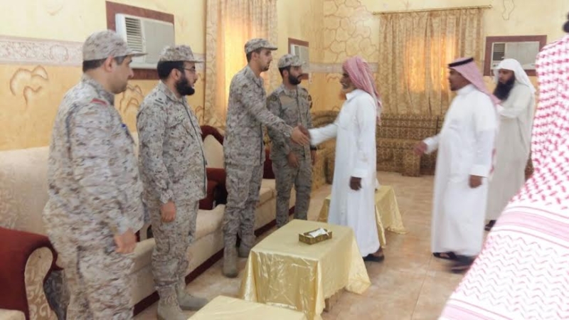 ذوو الشهيد ”الصالحي“ يستقبلون وفد أمني لمواساتهم 10