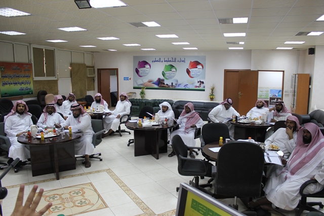 رئيس الجودة بتحفيظ الرياض مركز الدائري الغربي يستعد لربيز بورش عمل (5)