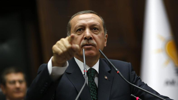 أردوغان يهدد كردستان: الجيش مستعد على الحدود