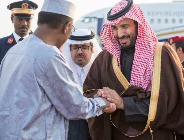 رئيس جمهورية تشاد يصل إلى حفر الباطن