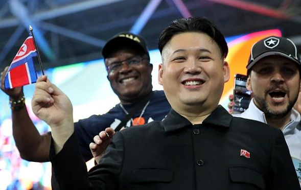 رئيس كوريا الشمالية "المُزيف" يثير الجدل بين مشجعي أولمبياد ريو 2