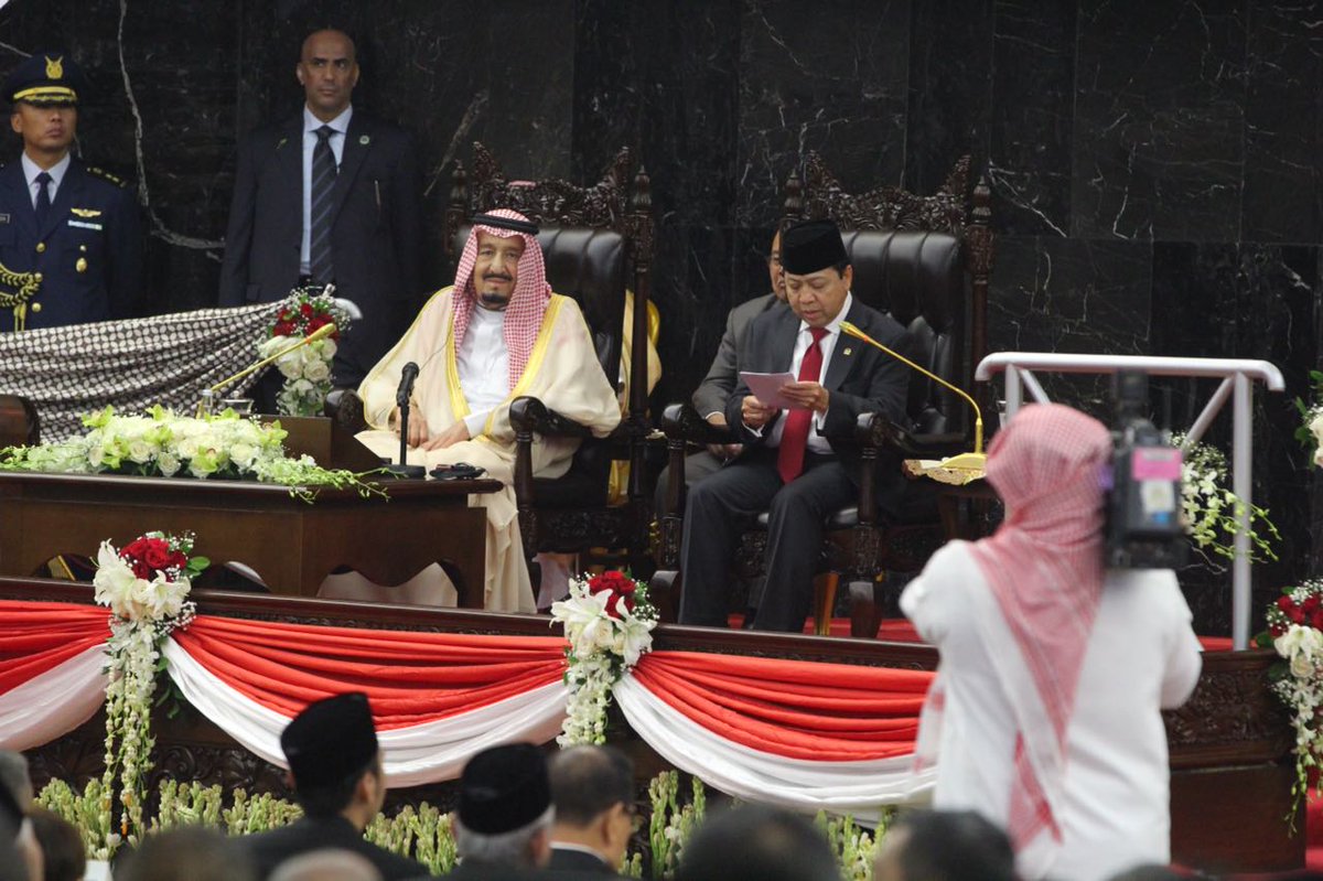 رئيس البرلمان الإندونيسي يتحدث العربية احتفاء بالملك سلمان : أهلاً وسهلاً
