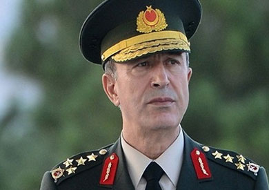 الانقلابيون يعتقلون رئيس هيئة الأركان التركي الجنرال خلوصي آكار