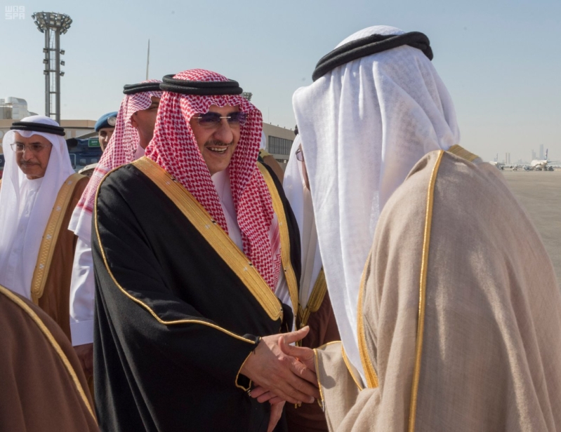 رئيس وزراء البحرين يصل إلى الرياض 3