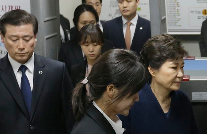أول ليلة لرئيسة كوريا الجنوبية السابقة في السجن