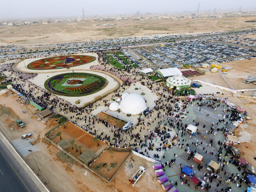 بالصور.. 800 ألف زائر يبتهجون بفعاليات ربيع الرياض 13