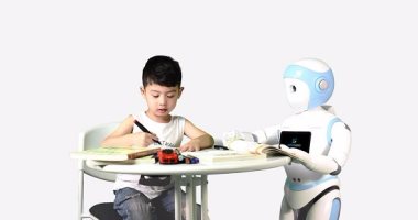 روبوت تربية الأطفال (2)