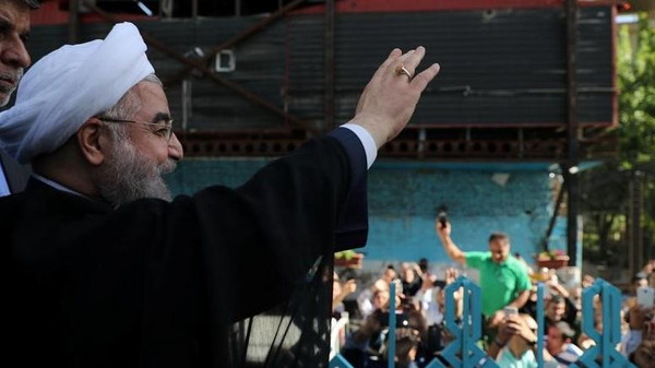روحاني يفوز برئاسة إيران لولاية ثانية